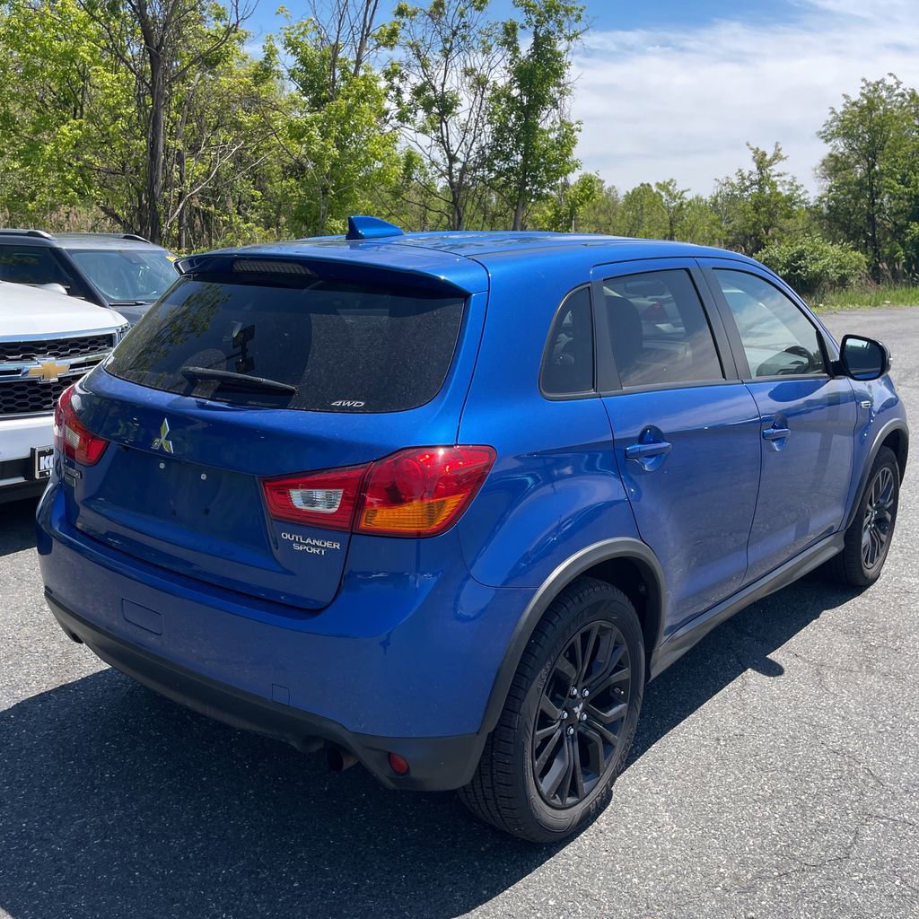 Used 2017 Mitsubishi Outlander Sport LE AWD/4WD image 3