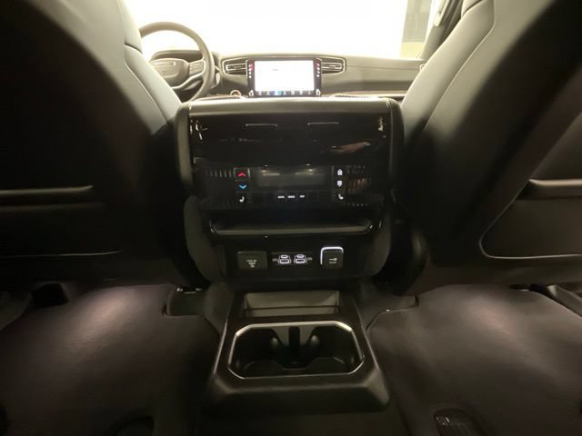 New 2026 Jeep Grand Wagoneer L Limited AWD/4WD image 27