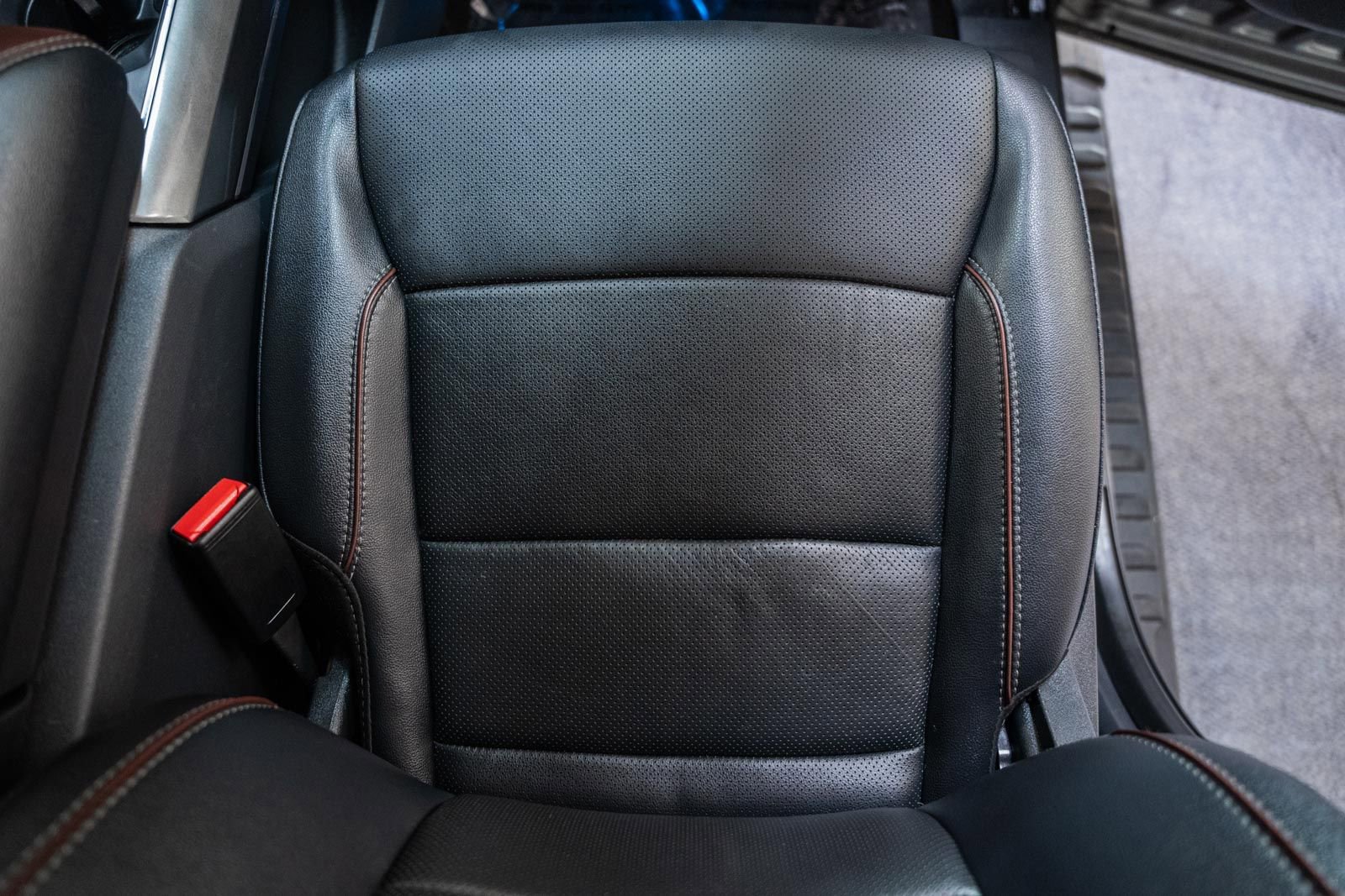 Used 2023 Ford F150 Lariat w/ Equipment Group 502A High image 38