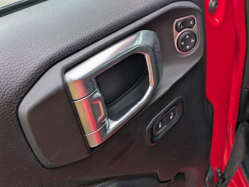 Used 2023 Jeep Wrangler Sport S image 12