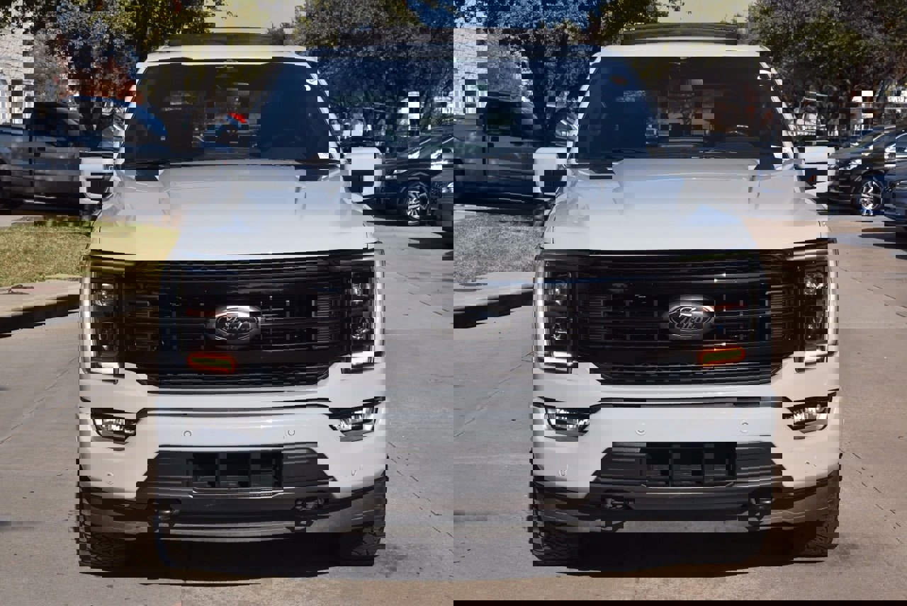 Used 2023 Ford F150 Platinum w/ Equipment Group 701A High image 3