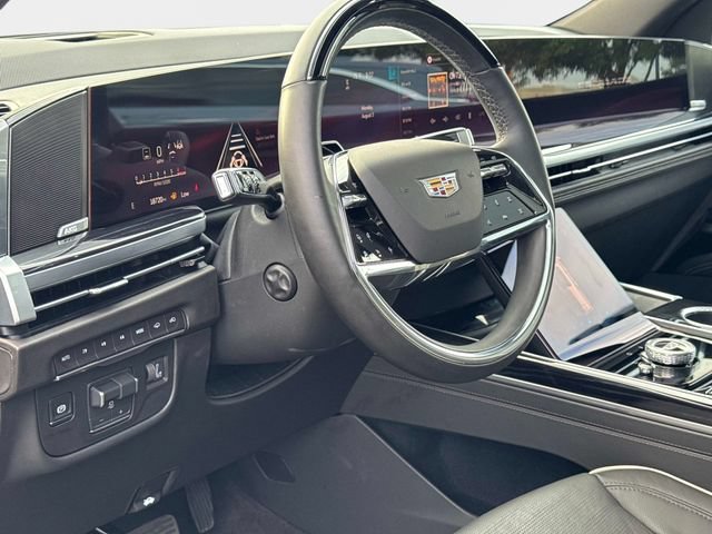 Certified 2026 Cadillac Escalade ESV Sport w/ LPO, ONYX Package AWD/4WD image 24