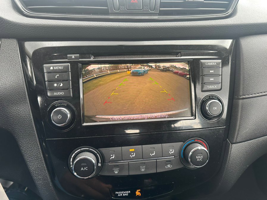 Used 2018 Nissan Rogue S image 20