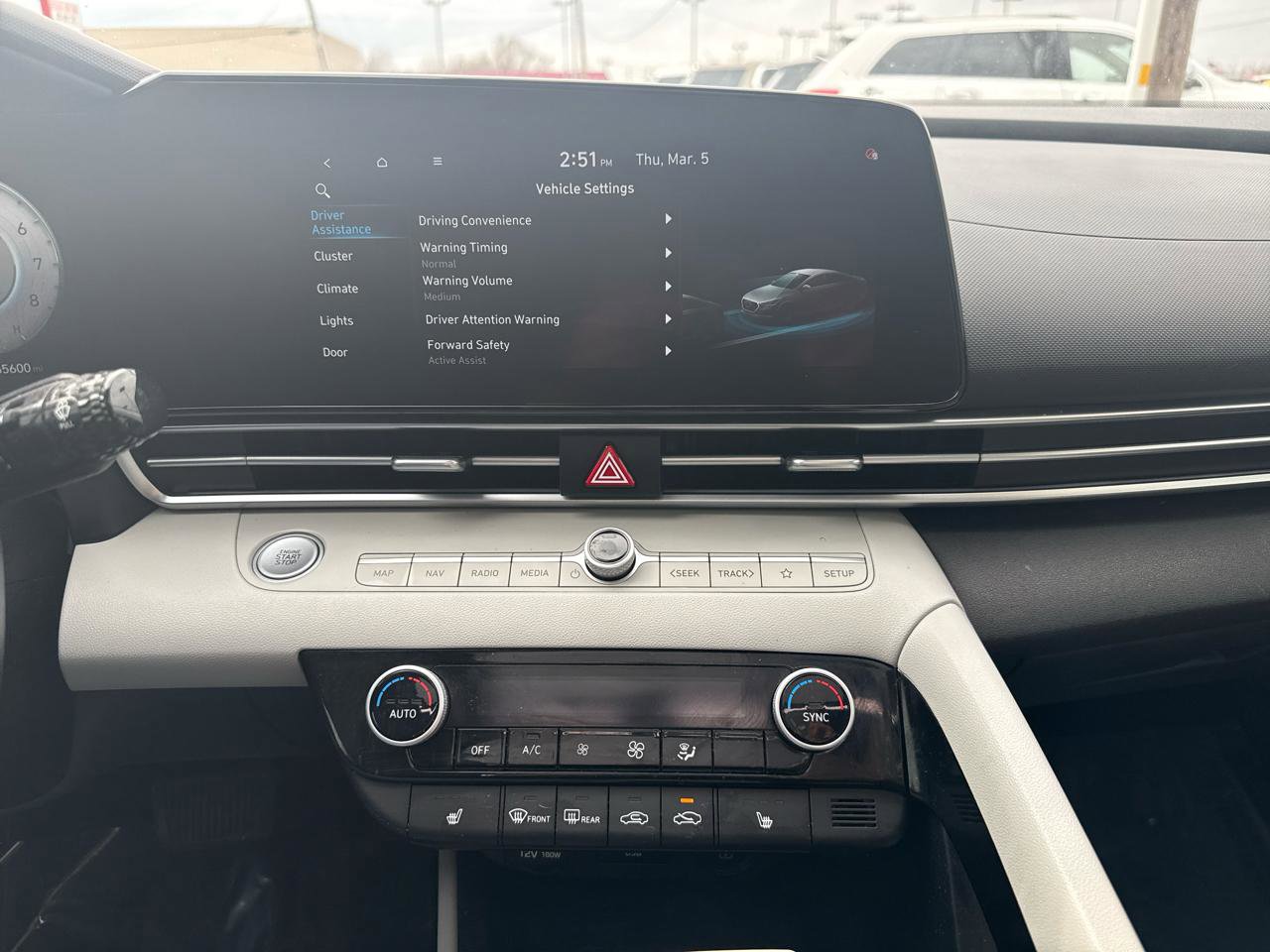 Used 2021 Hyundai Elantra Limited image 20