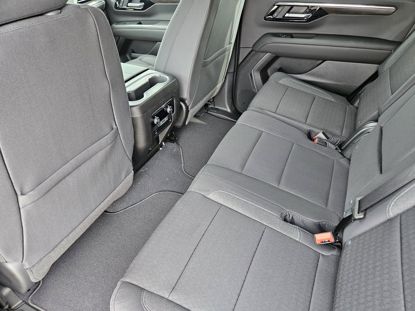 New 2026 Chevrolet Tahoe LS RWD image 19