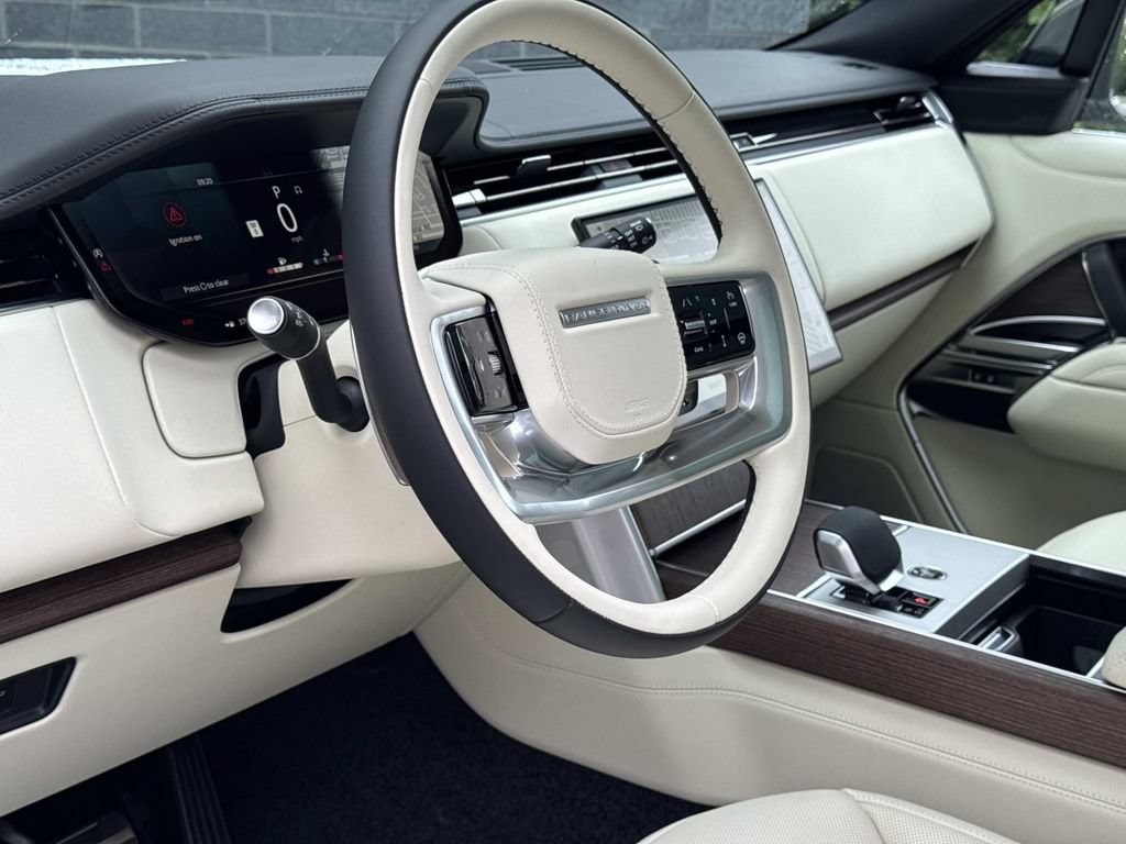 New 2026 Land Rover Range Rover SE AWD/4WD image 23