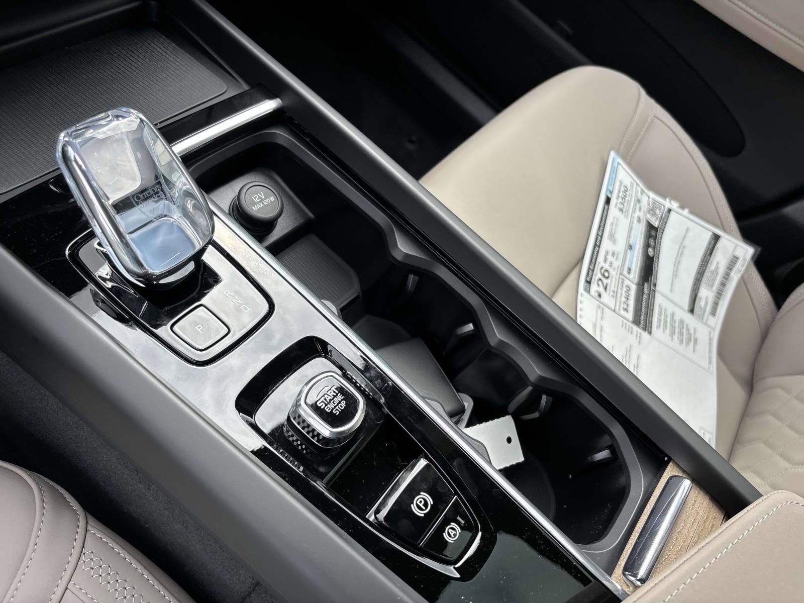 New 2026 Volvo XC60 B5 Plus w/ Protection Package Premier image 22