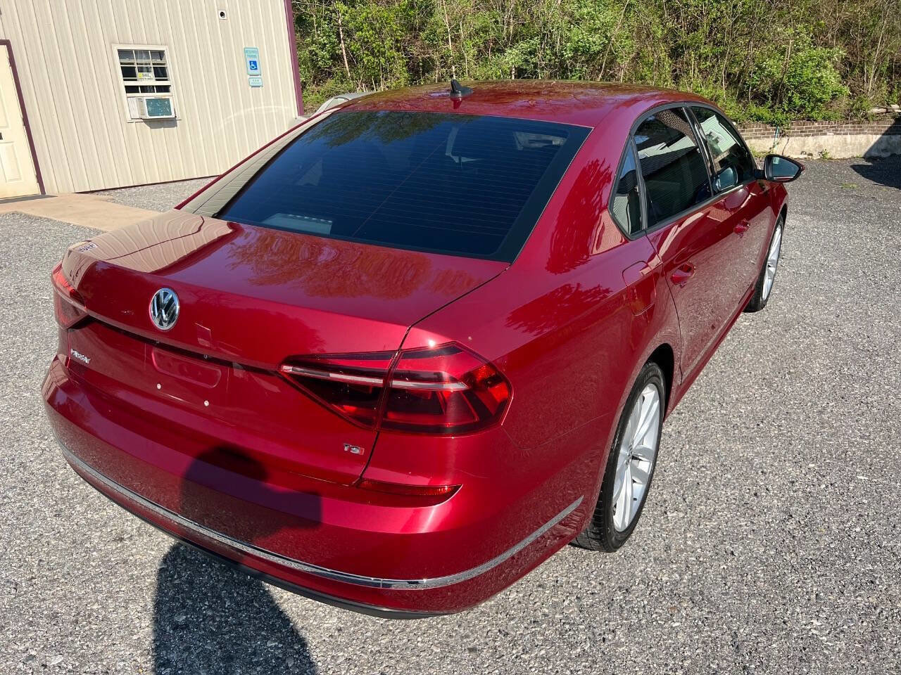 Used 2019 Volkswagen Passat 2.0T Wolfsburg w/ Wheels & Sunroof Package FWD image 12