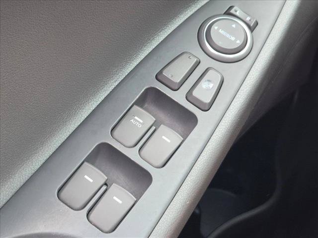 Used 2011 Hyundai Sonata GLS FWD image 12