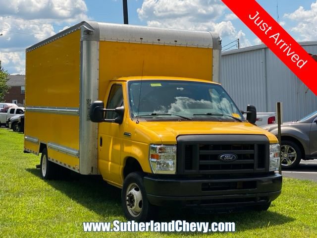 Used 2019 Ford E-350 and Econoline 350 Super Duty RWD image 1