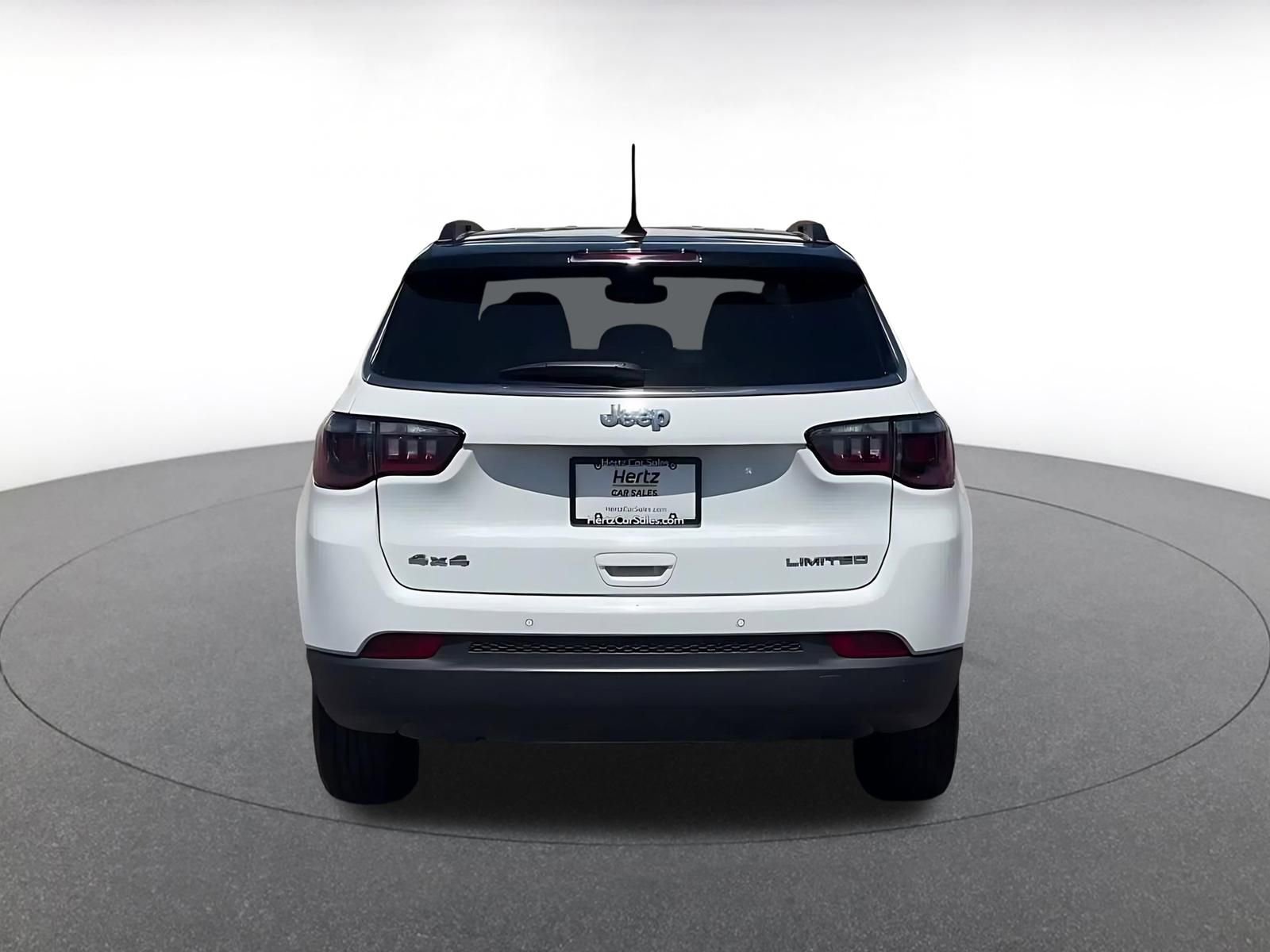 Used 2025 Jeep Compass Limited AWD/4WD image 12