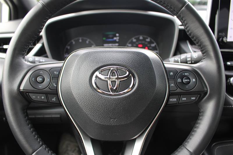 Used 2025 Toyota Corolla SE FWD image 12