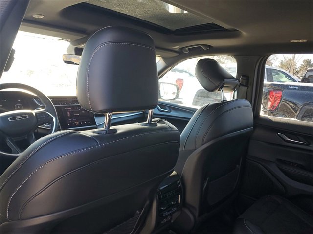 New 2025 Jeep Grand Cherokee L Altitude image 10