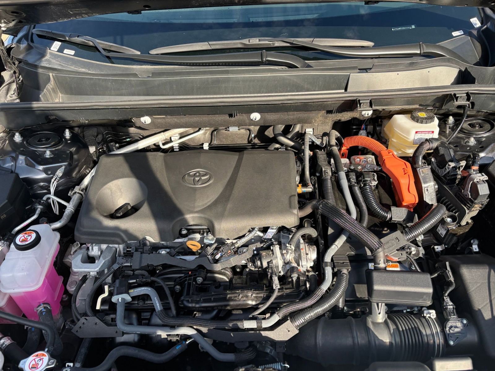 Used 2025 Toyota RAV4 LE image 31