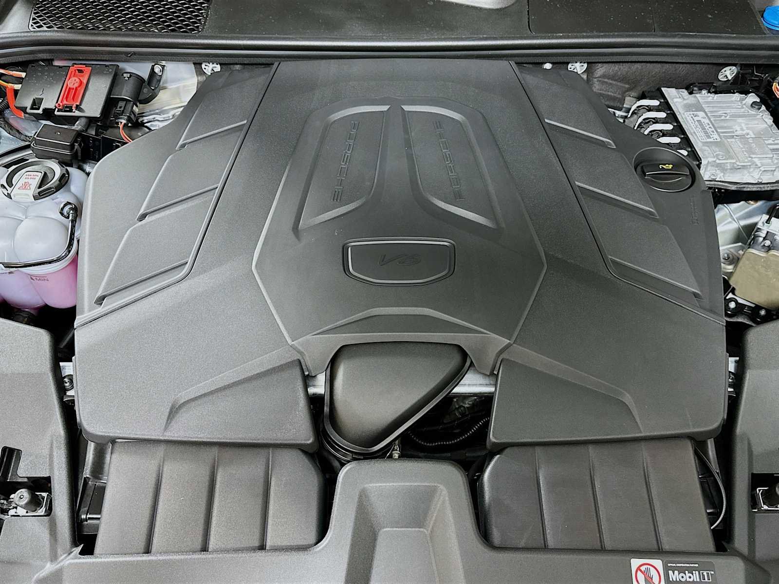 New 2026 Porsche Cayenne Coupe image 31