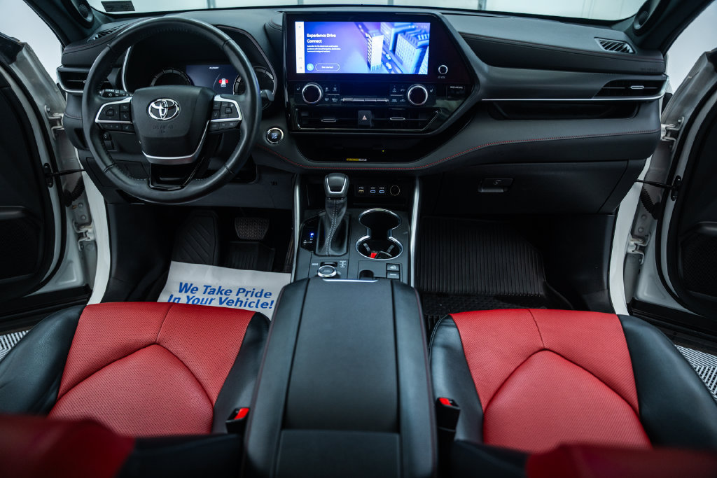 Used 2023 Toyota Highlander XSE AWD/4WD image 24