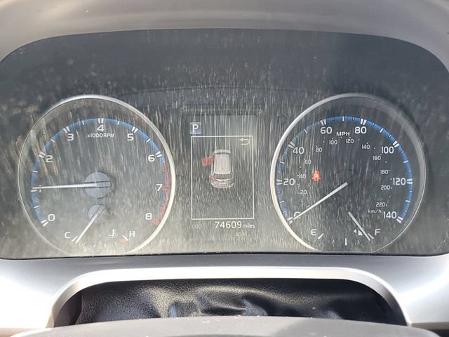 Used 2018 Toyota RAV4 XLE AWD/4WD image 14