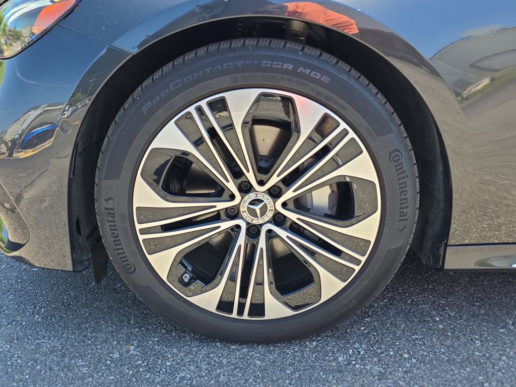 Certified 2026 Mercedes-Benz E 350 4MATIC Sedan image 9