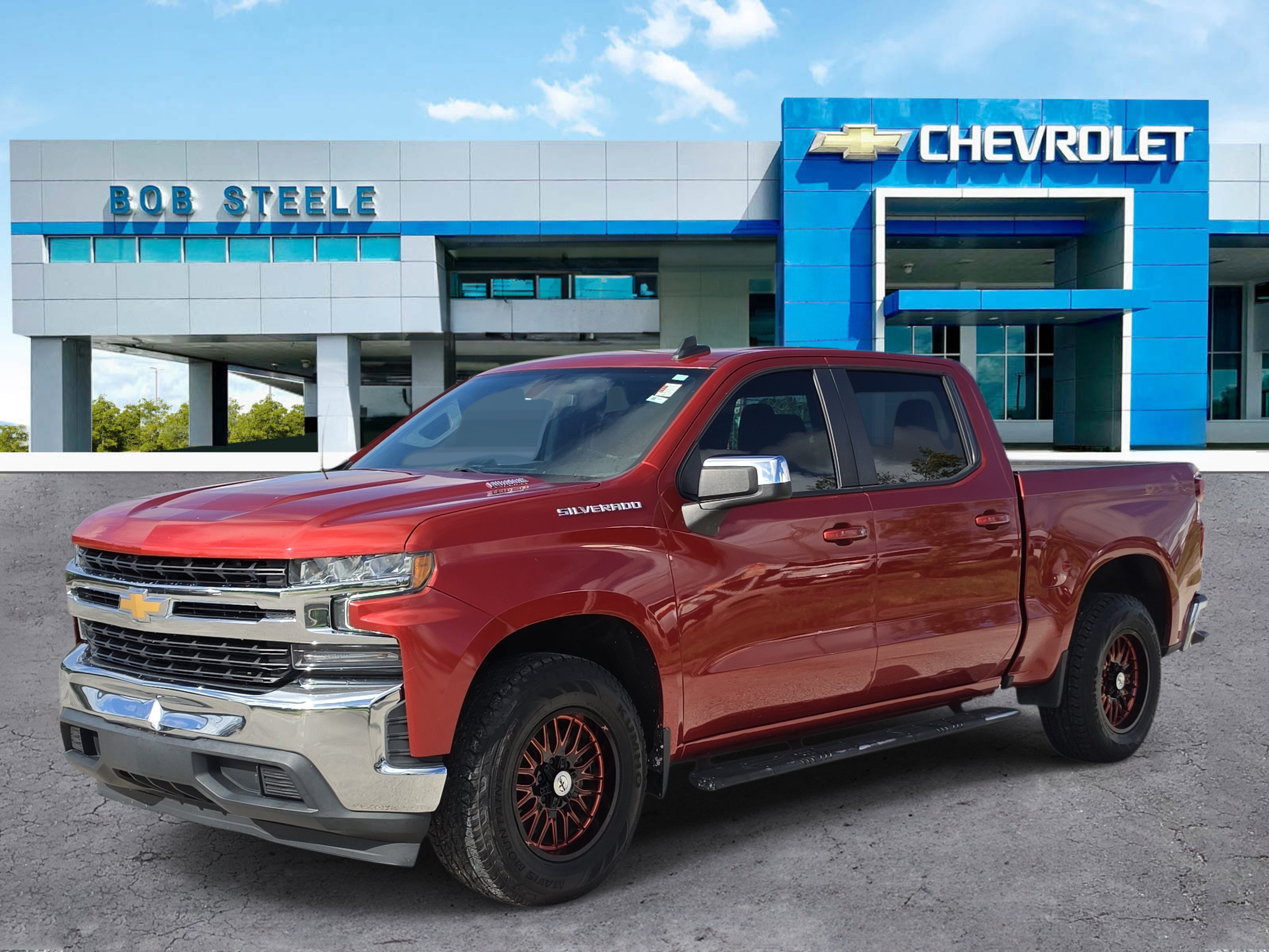 Used 2021 Chevrolet Silverado 1500 LT RWD image 2