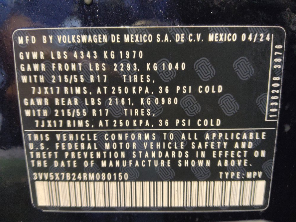 Used 2024 Volkswagen Taos S w/ MDO Package FWD image 33