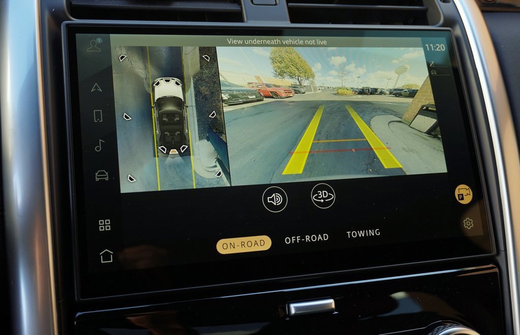 New 2025 Land Rover Discovery S image 24