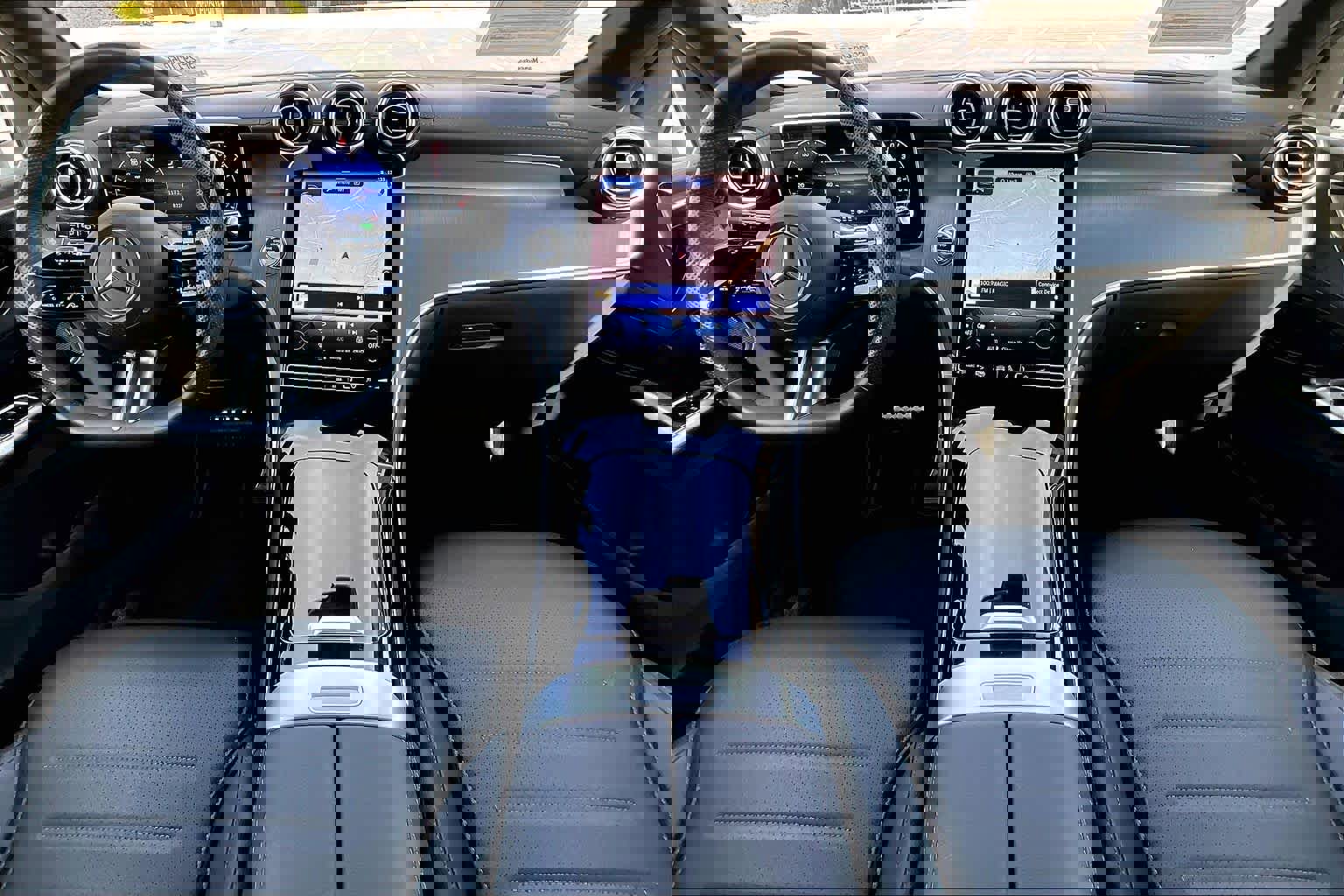 Certified 2025 Mercedes-Benz GLC 350e 4MATIC image 16