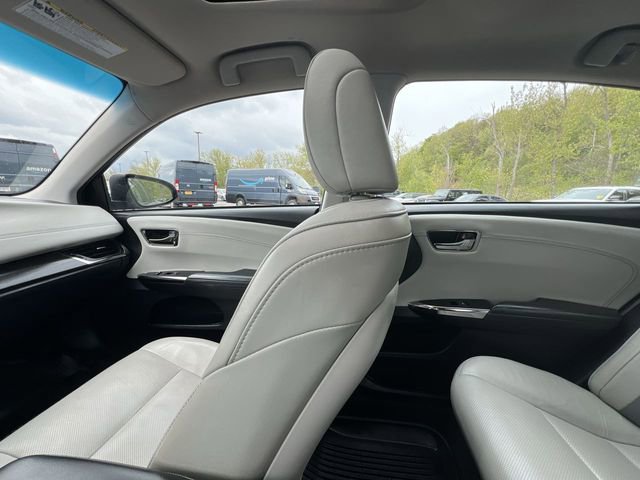 Used 2018 Toyota Avalon Limited w/ All Weather Liner Package FWD image 12