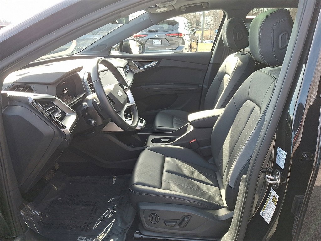 Used 2024 Audi Q4 e-tron Premium Plus image 14