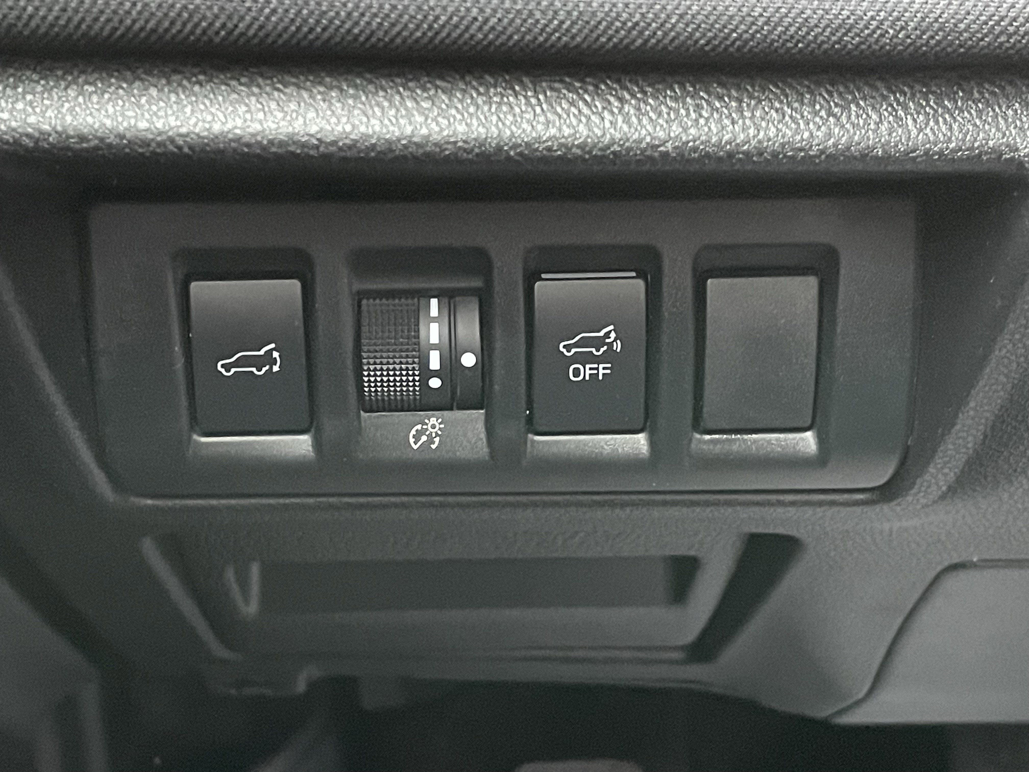 Used 2025 Subaru Outback Premium w/ Popular Package #1A image 28