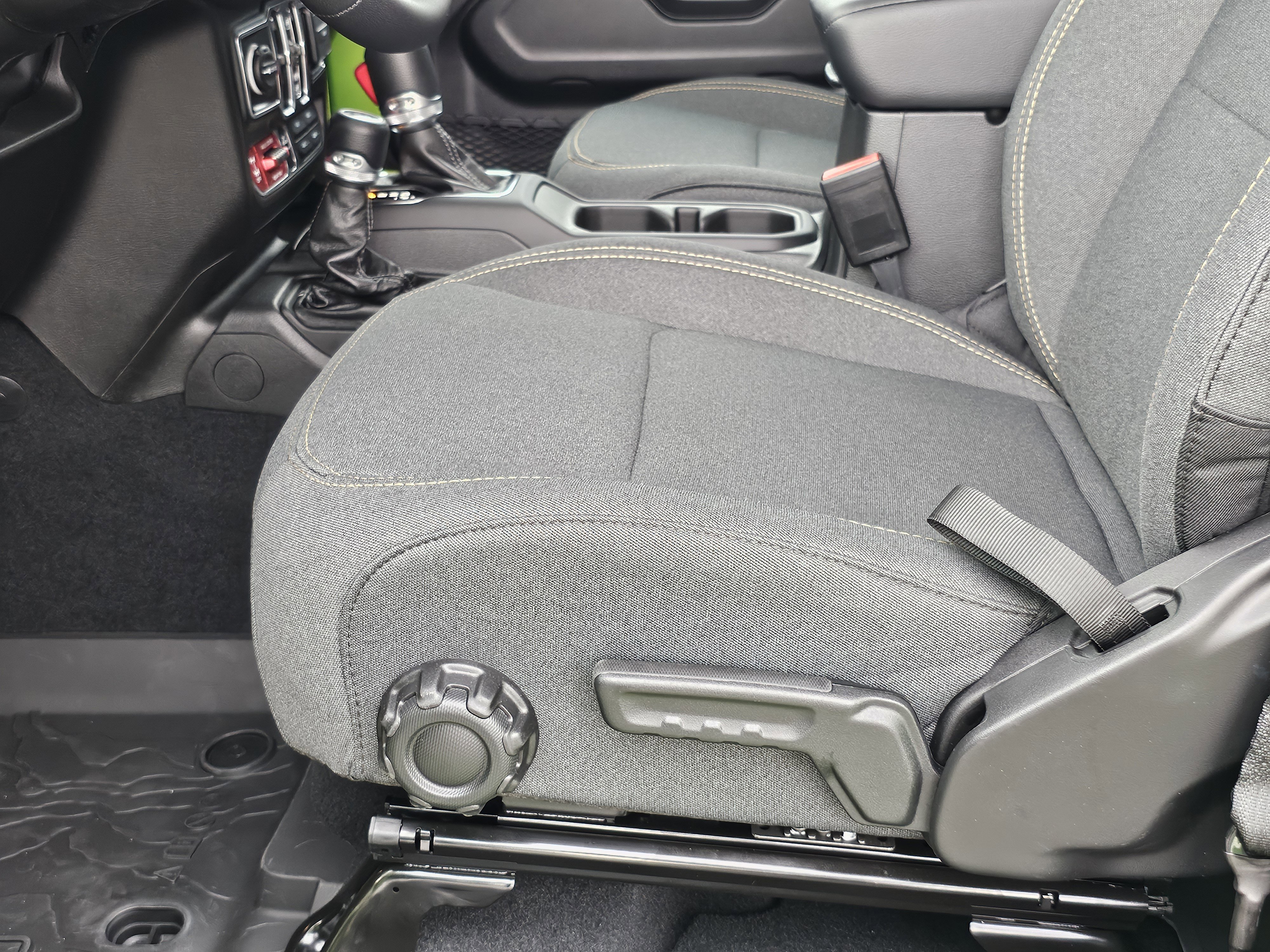 New 2025 Jeep Gladiator Willys image 7