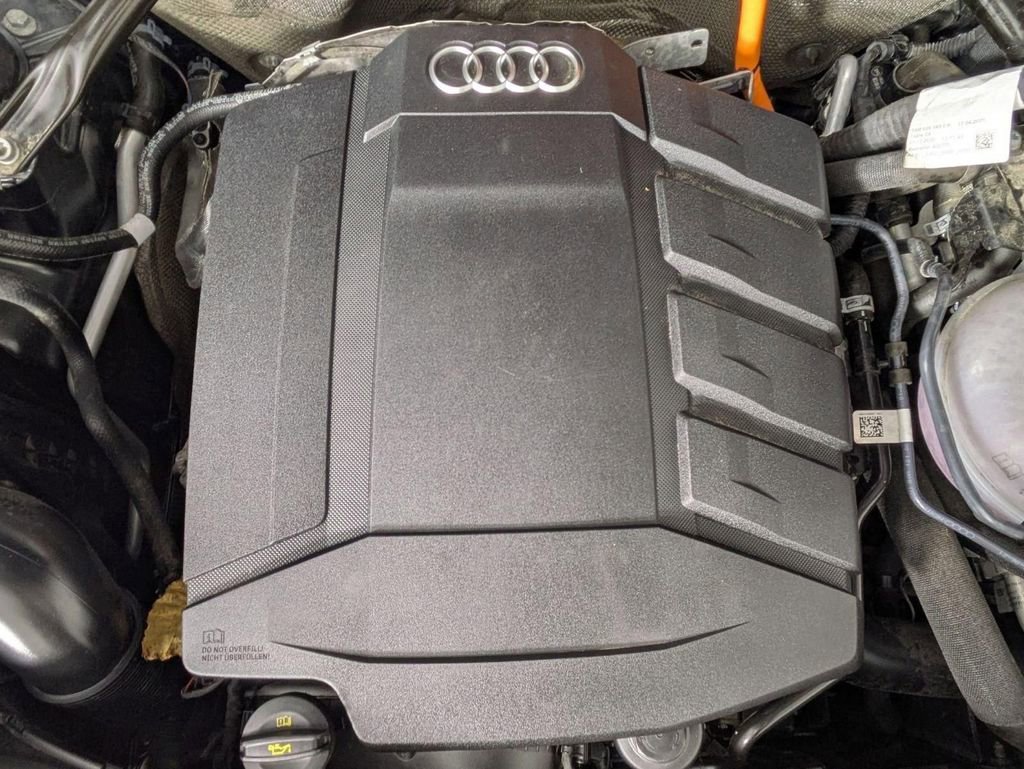 Used 2021 Audi Q5 e Premium Plus image 34