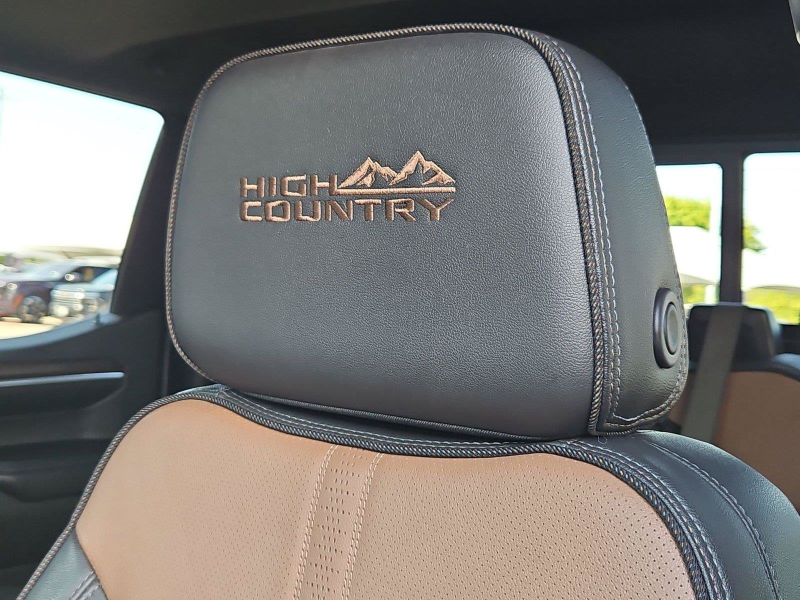 Used 2024 Chevrolet Silverado 1500 High Country AWD/4WD image 12