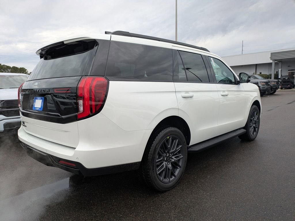 New 2026 Ford Expedition Platinum w/ Stealth Appearance Package image 4