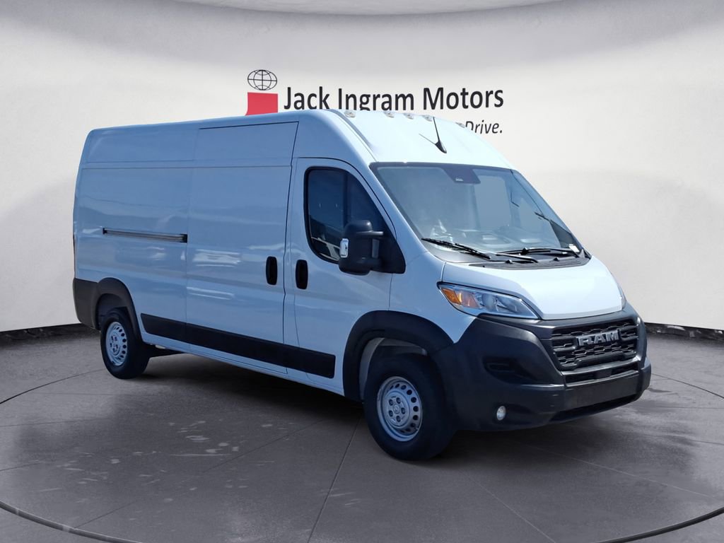Used 2025 RAM ProMaster 2500 w/ Convenience Group image 7