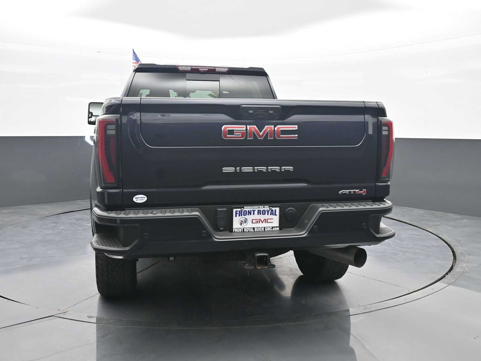 Used 2024 GMC Sierra 2500 AT4 w/ AT4 Premium Plus Package AWD/4WD image 6
