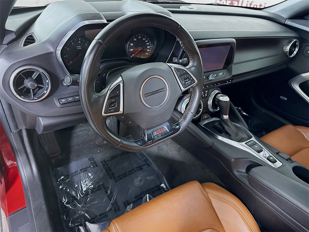Used 2016 Chevrolet Camaro SS image 20