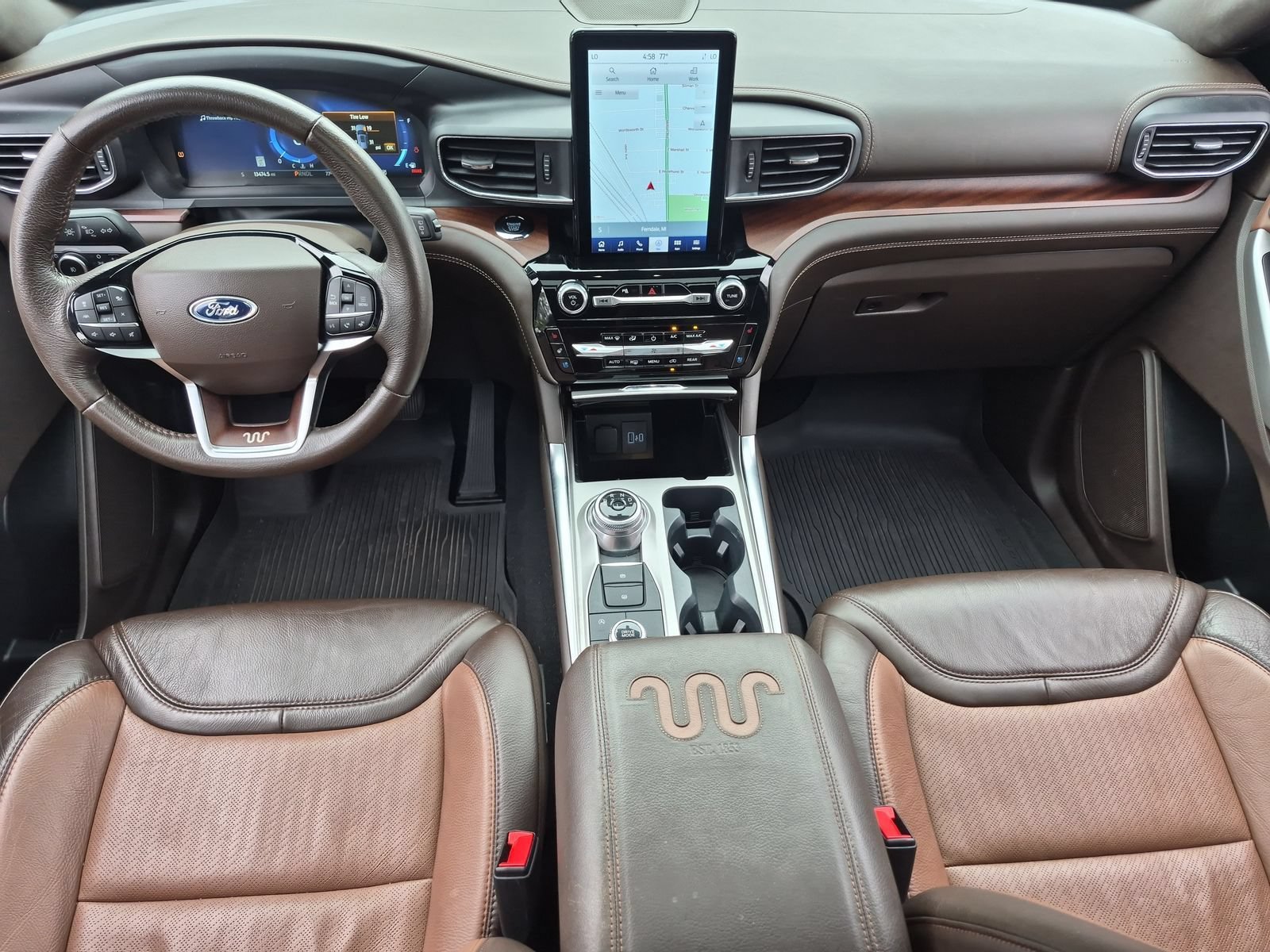 Used 2024 Ford Explorer King Ranch w/ Technology Package AWD/4WD image 16