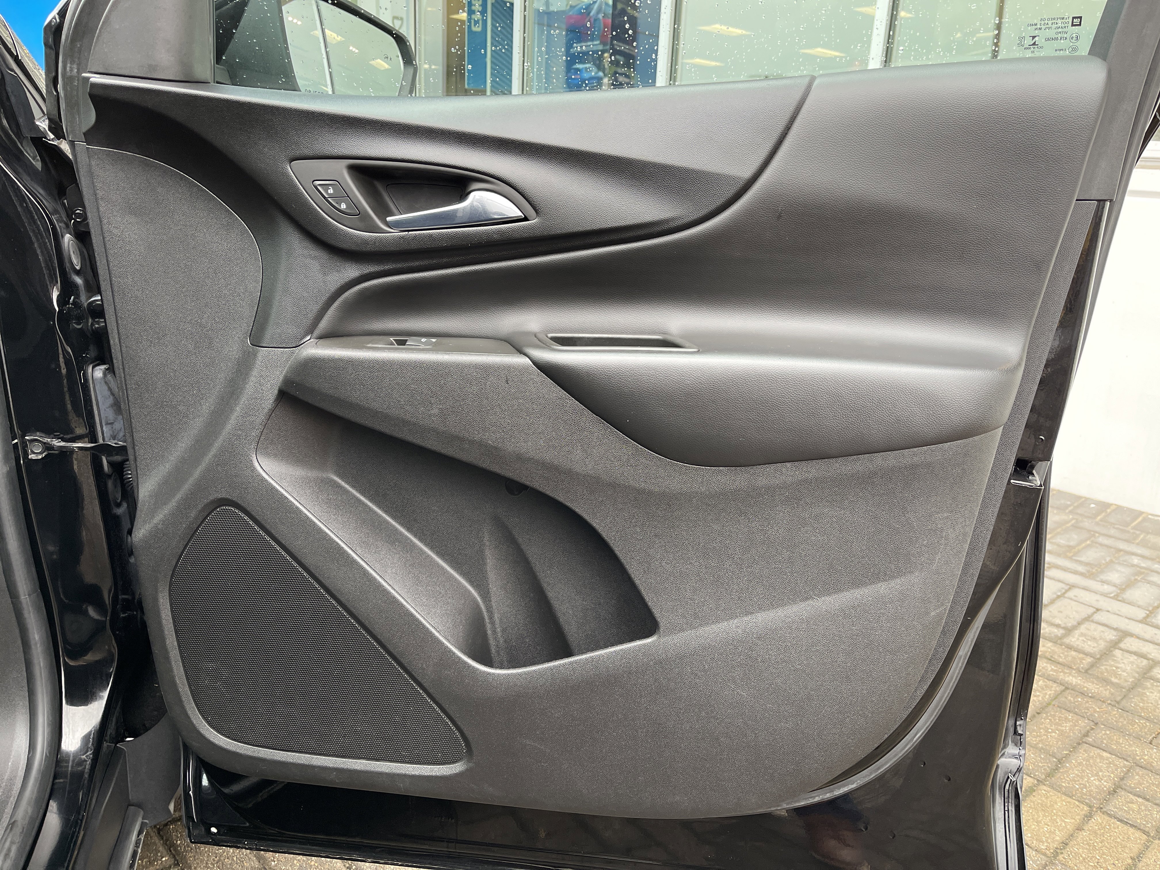 Used 2022 Chevrolet Equinox LT image 33