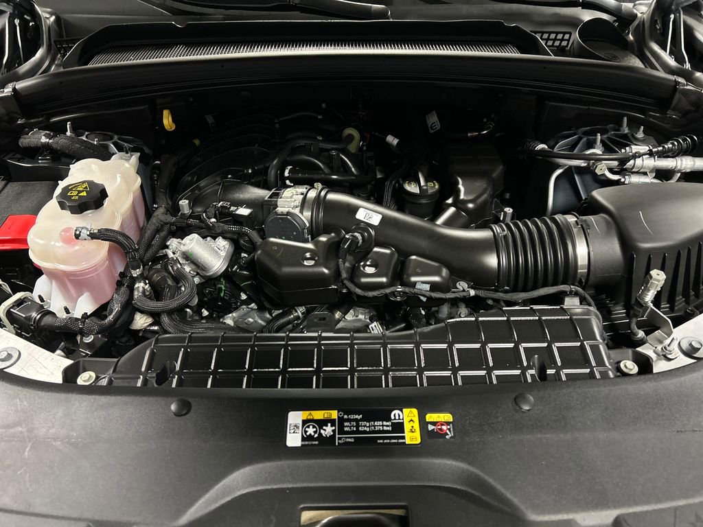 Used 2024 Jeep Grand Cherokee L Laredo image 27