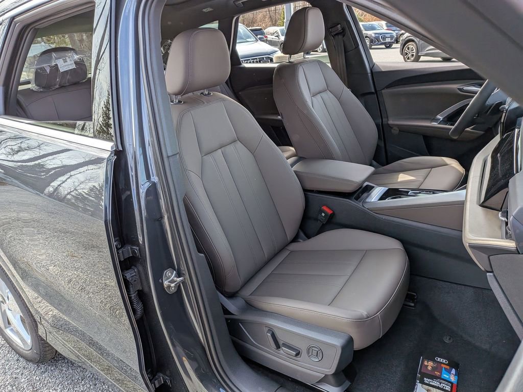 New 2025 Audi Q5 Premium Plus image 23