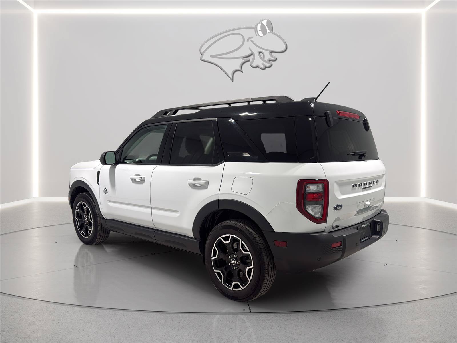 Certified 2025 Ford Bronco Sport Outer Banks AWD/4WD image 3