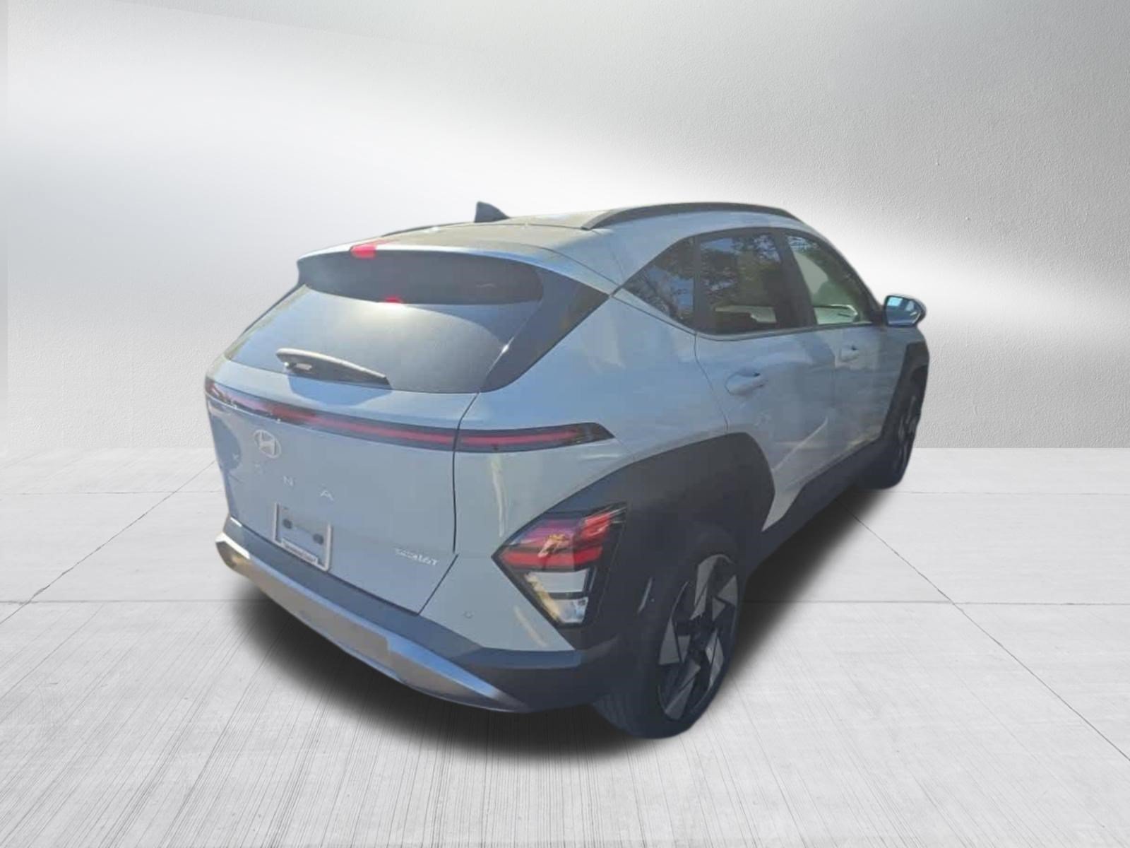 Certified 2024 Hyundai Kona Limited AWD/4WD image 7