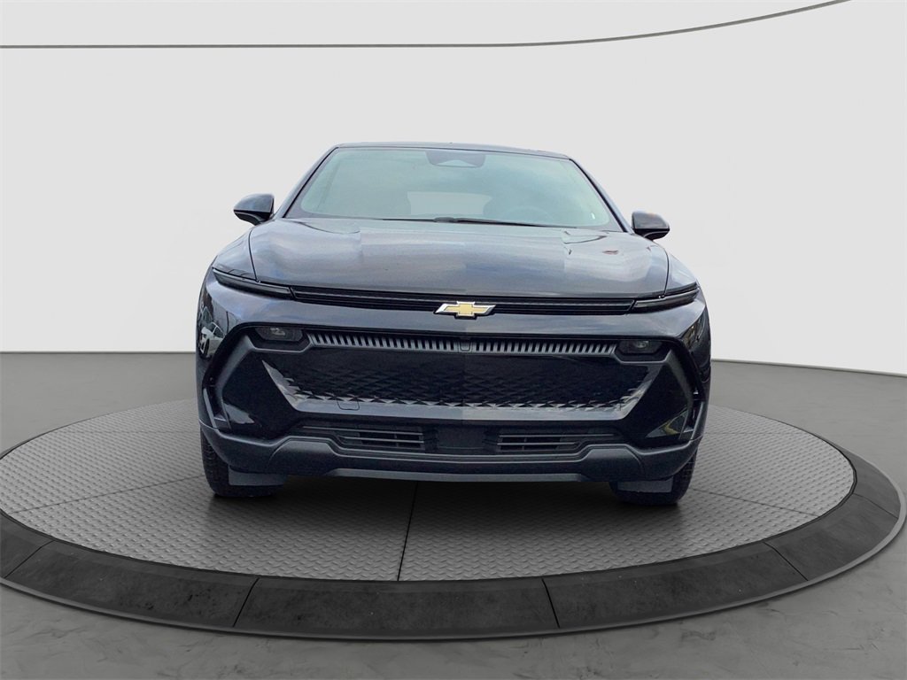 New 2026 Chevrolet Equinox EV LT image 2