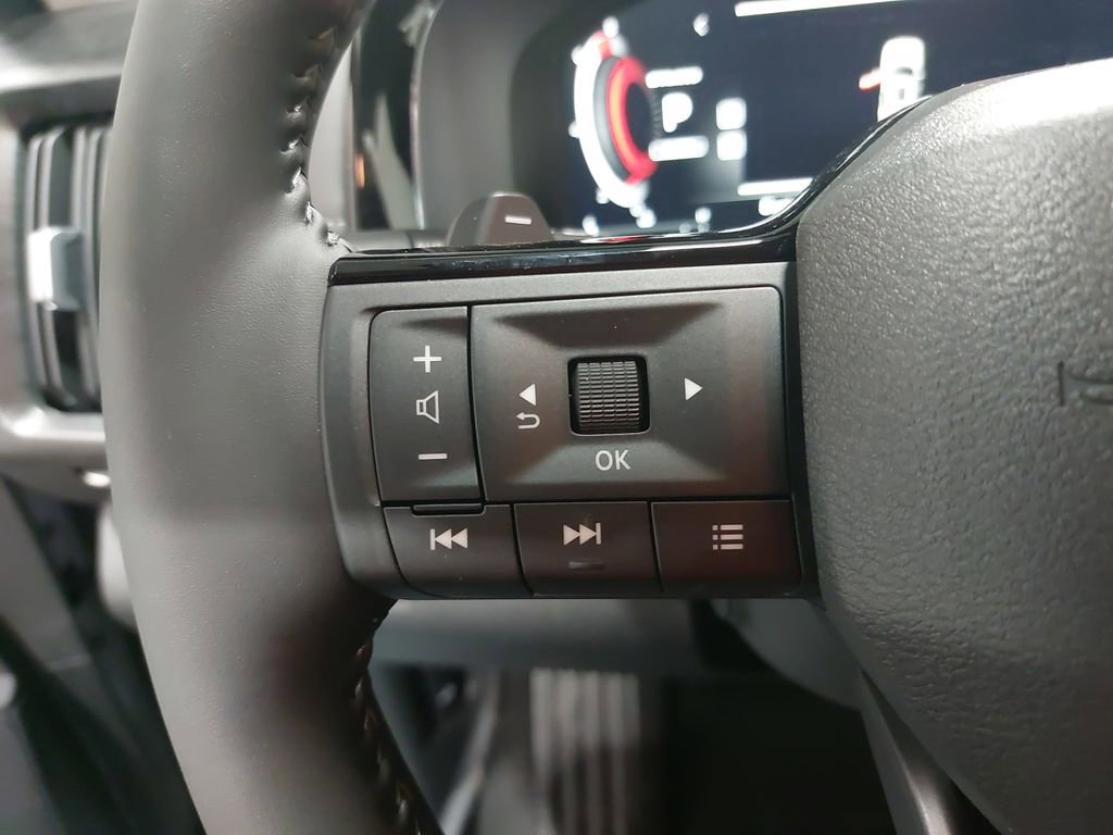 New 2026 Nissan Pathfinder Platinum image 19