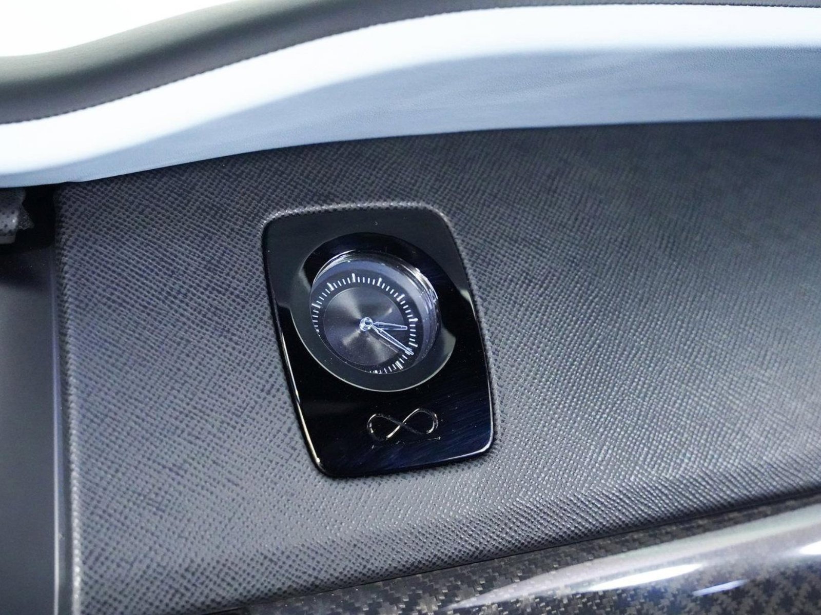 Used 2024 Rolls-Royce Cullinan Black Badge AWD/4WD image 53