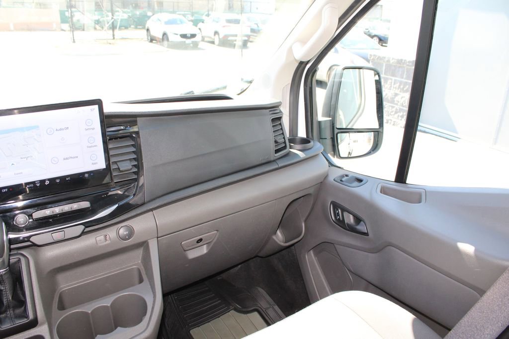 Used 2024 Ford Transit 350 XLT image 31