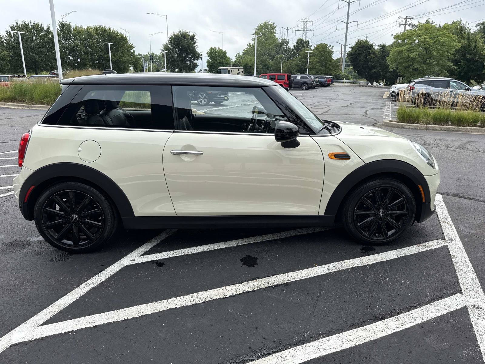Used 2019 MINI Cooper 2-Door Hardtop FWD image 5