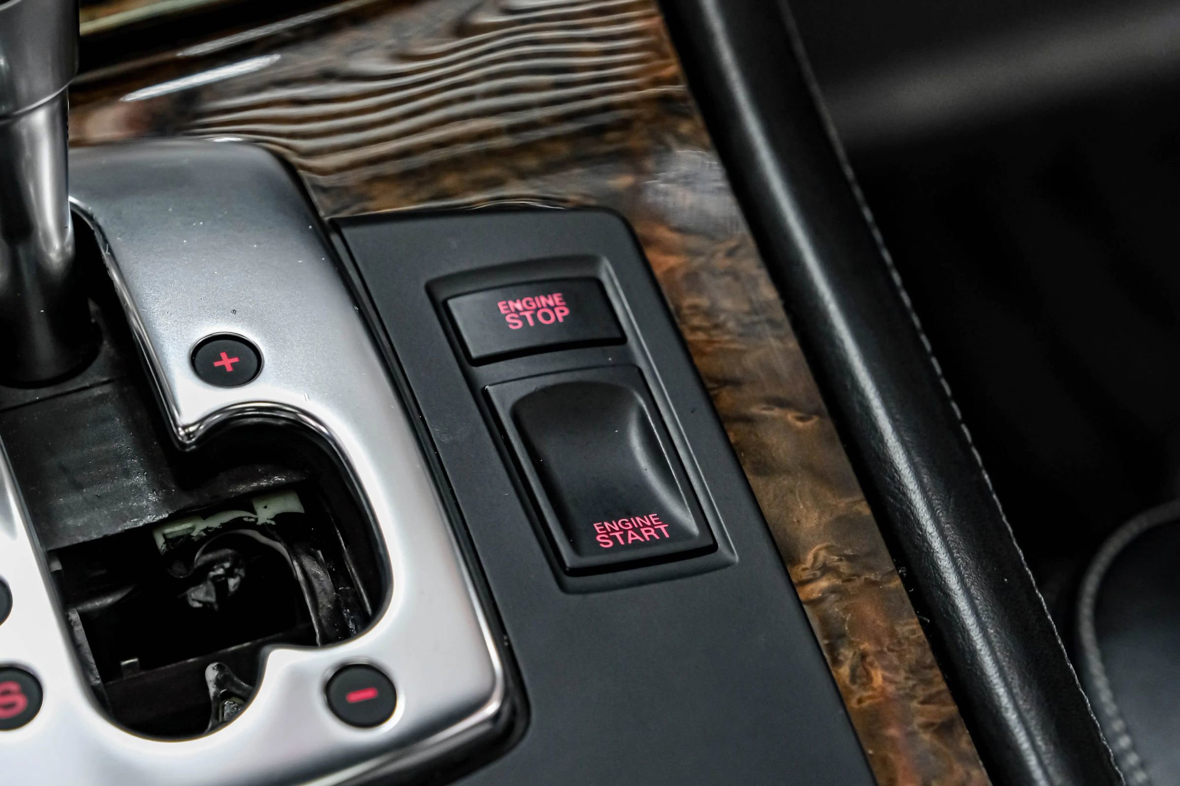 Used 2007 Audi S8 image 26