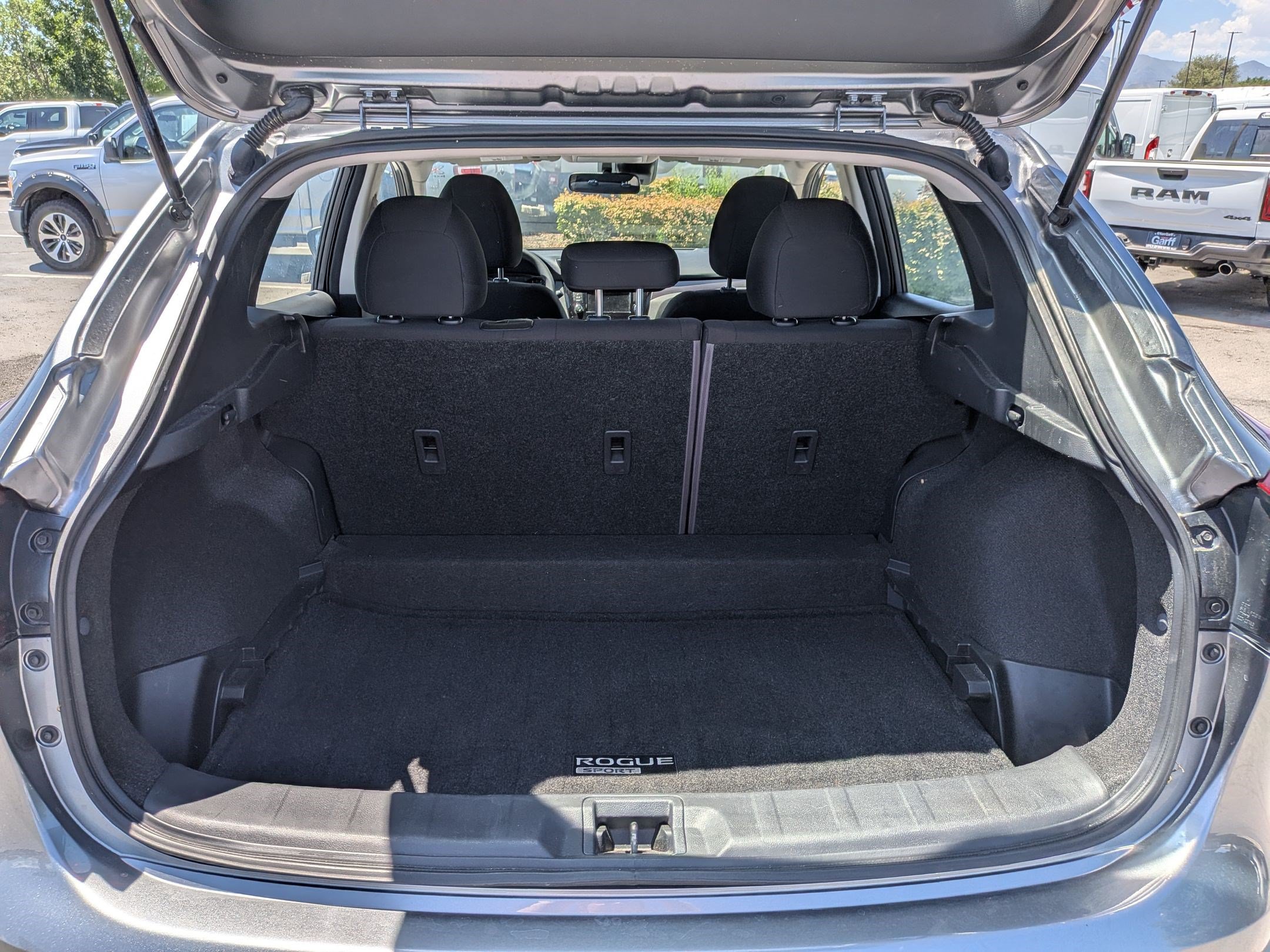 Used 2022 Nissan Rogue Sport S AWD/4WD image 28