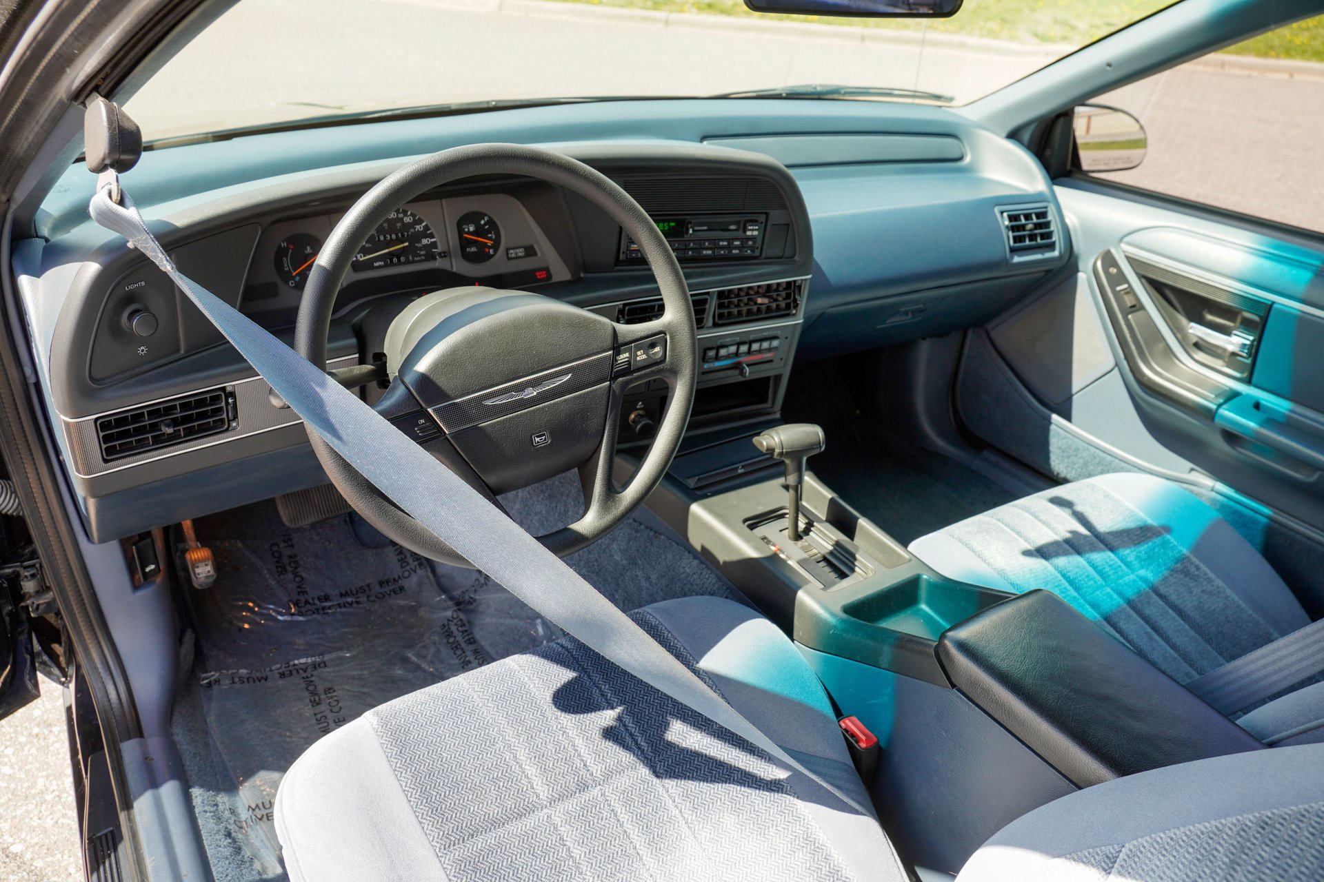Used 1991 Ford Thunderbird RWD image 11